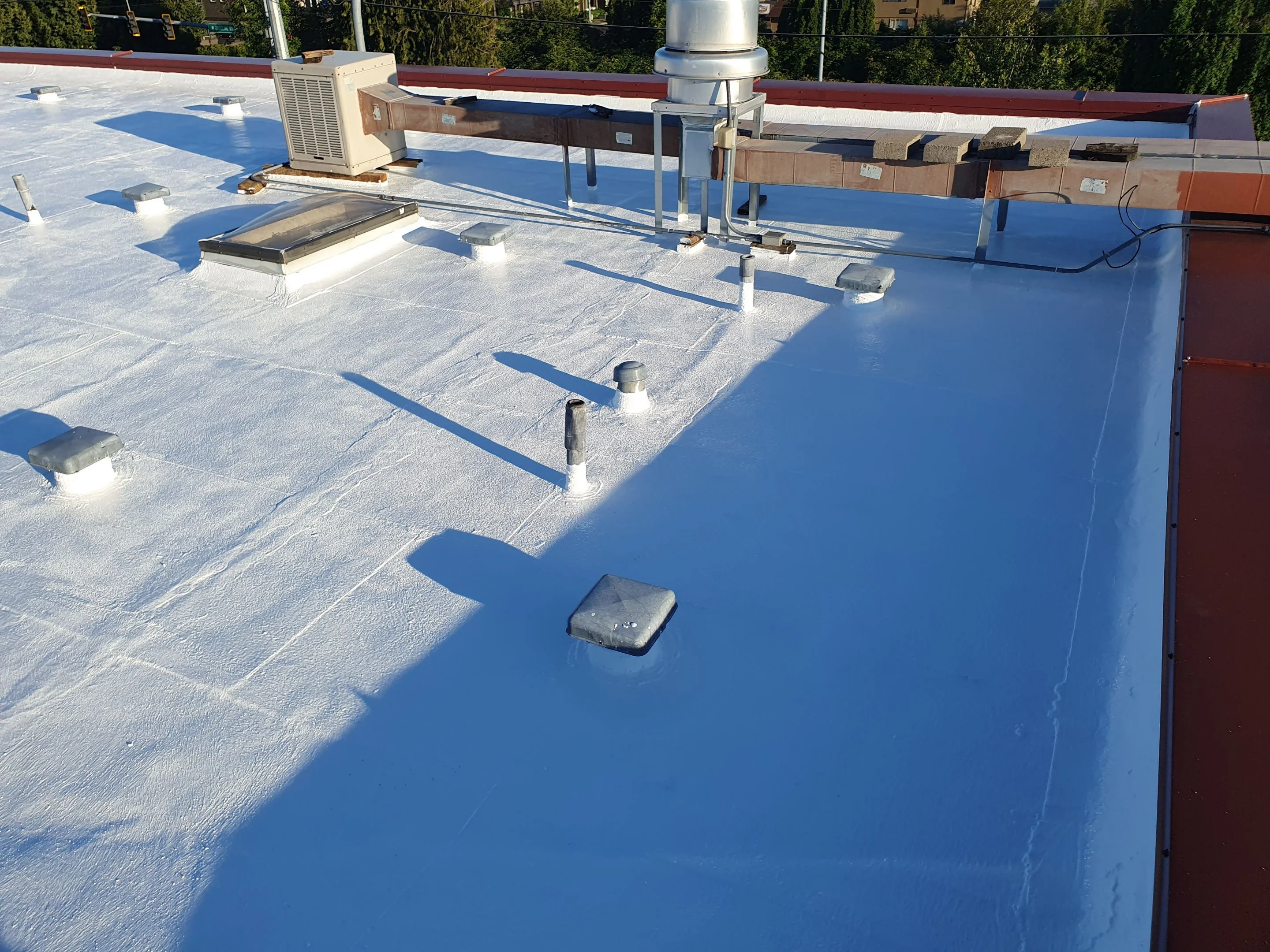 Finished commercial flat-roof system